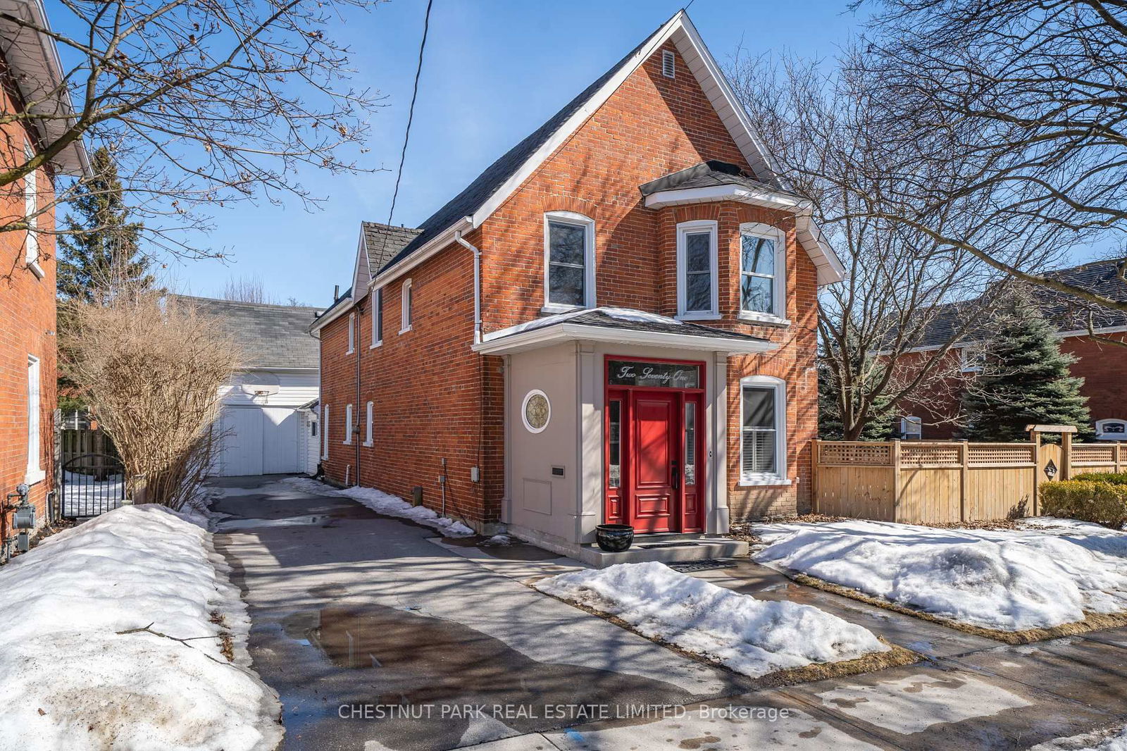 Building at 271 Ann Street, Belleville, Belleville Ward