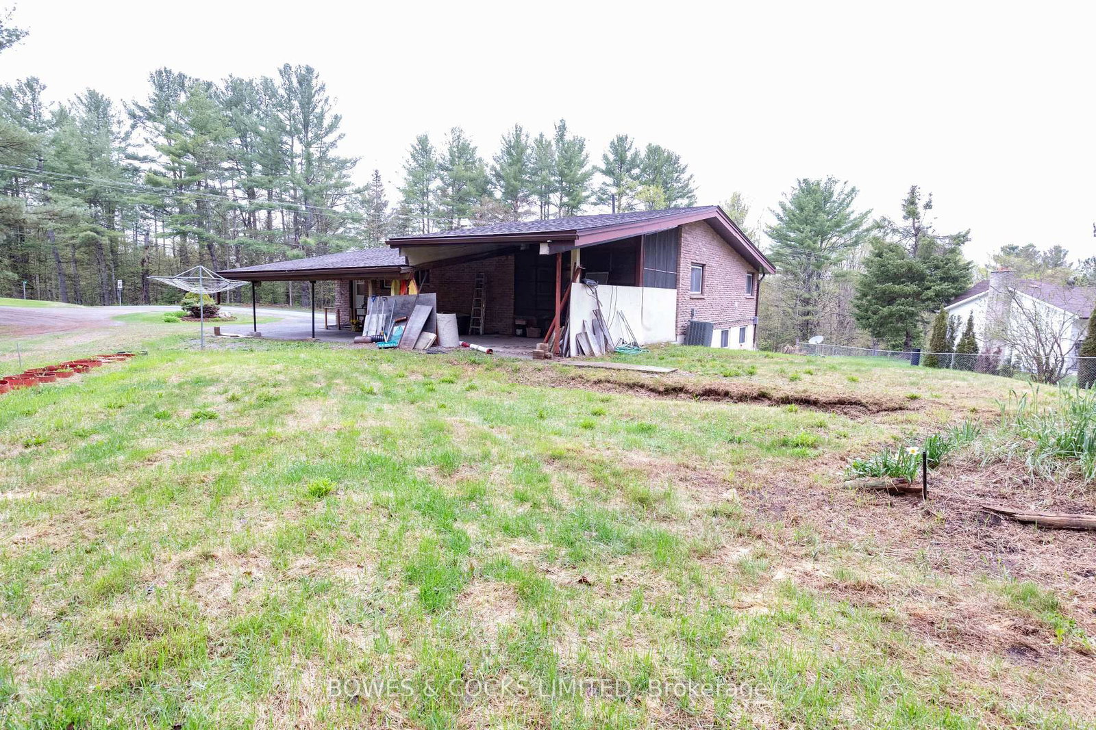 Listing Image 3