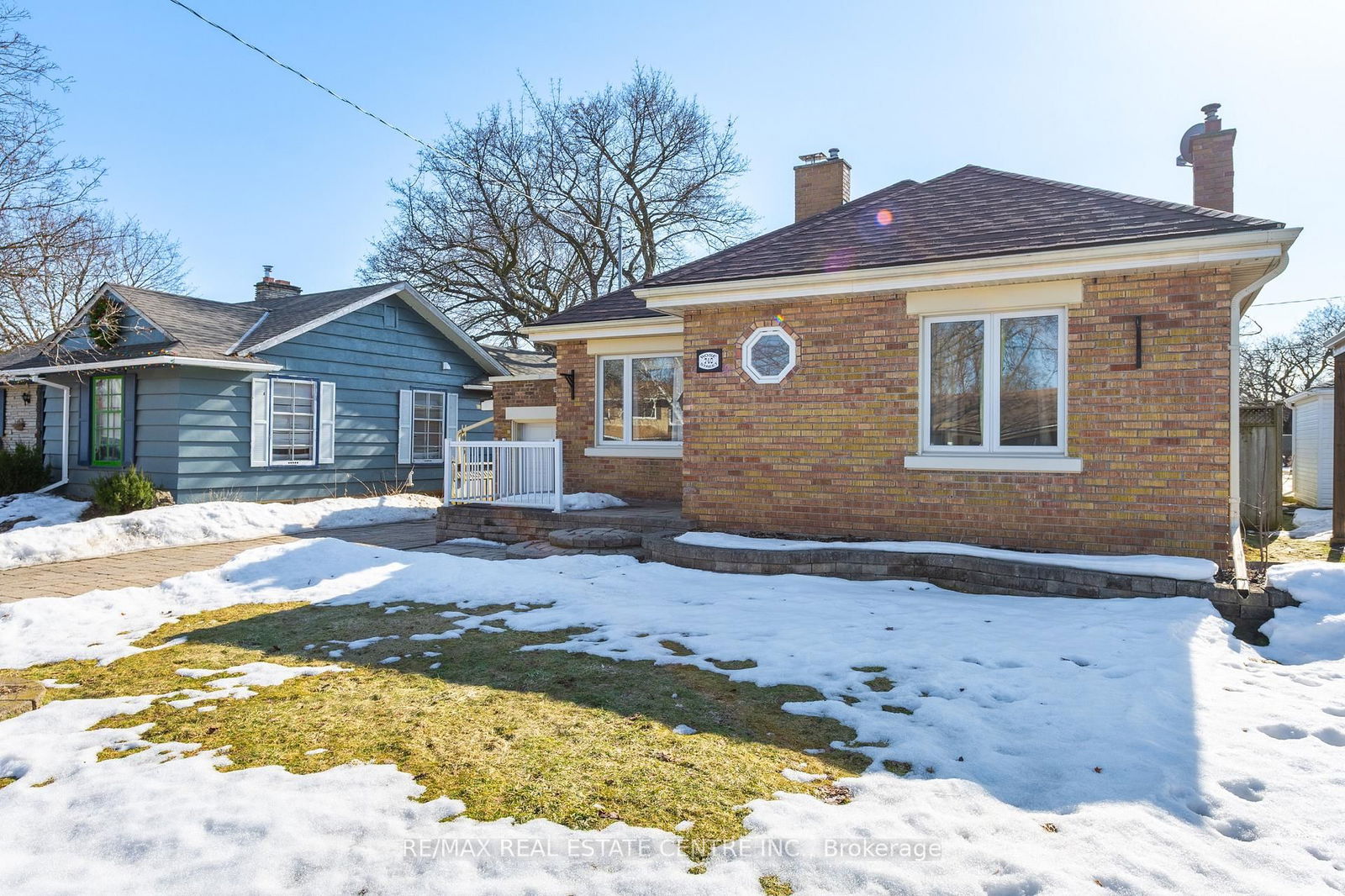 Detached House for sale at 740 Rose Street, Cambridge, N3H 2E9 - MLS: X12019908