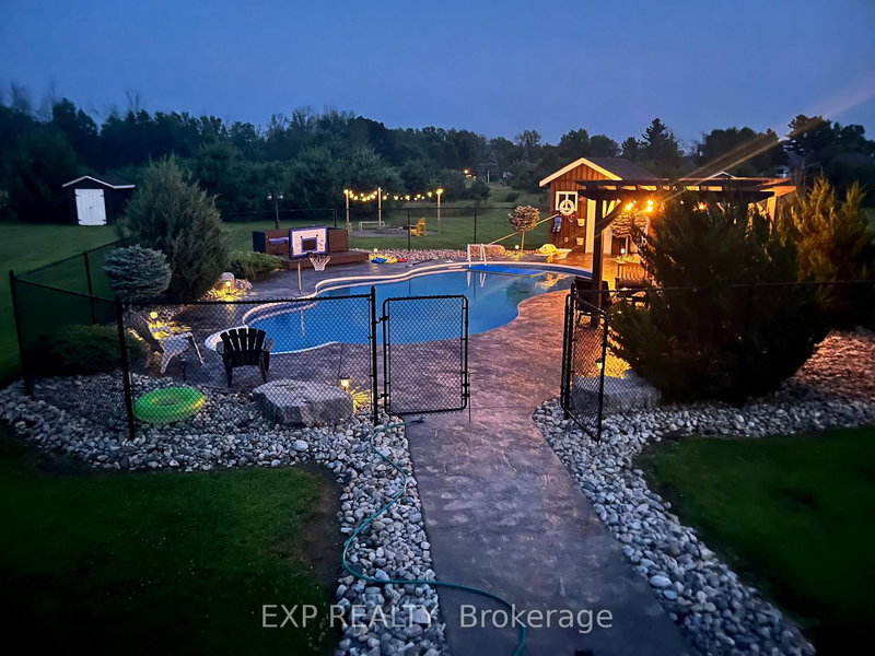 27 Charles Rd, Tweed, K0K 3J0 | Image 2