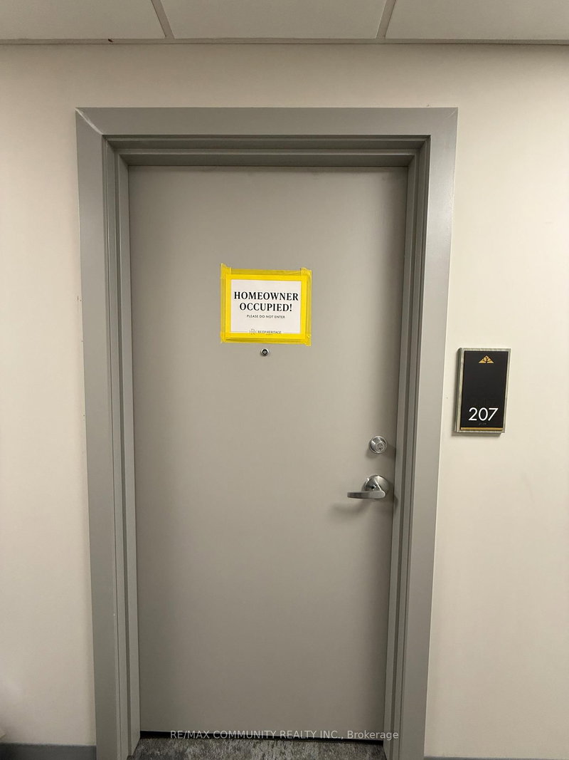 207 - 1000 Lackner Pl, Kitchener, N2A 0L9 | Image 2