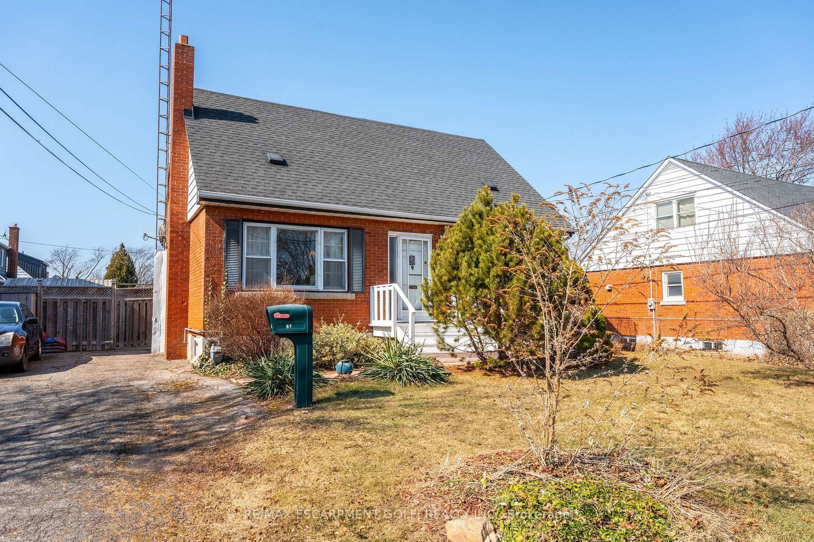 Detached House for sale at 57 Stewart Street, Grimsby, Grimsby Beach, L3M 3N3 - MLS: X12020482