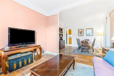 528 Hughson St, Hamilton - North End image-0-2