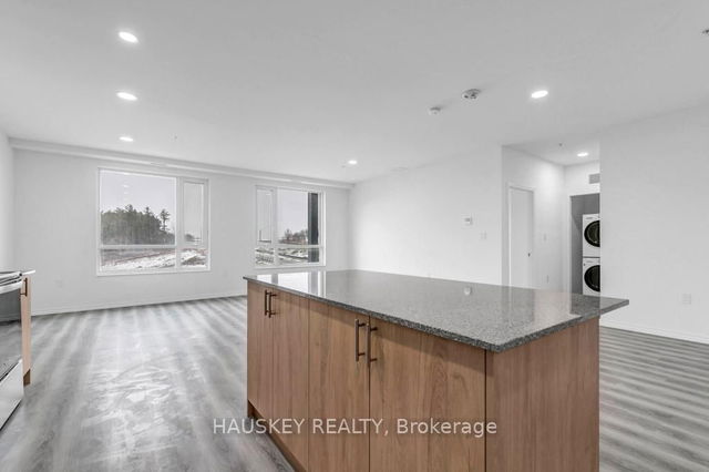 510A - 1098 Paisley Road