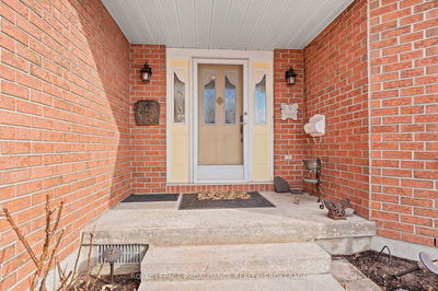 254 Friarhill Cres, Kingston - East Gardiners Rd image-0-1