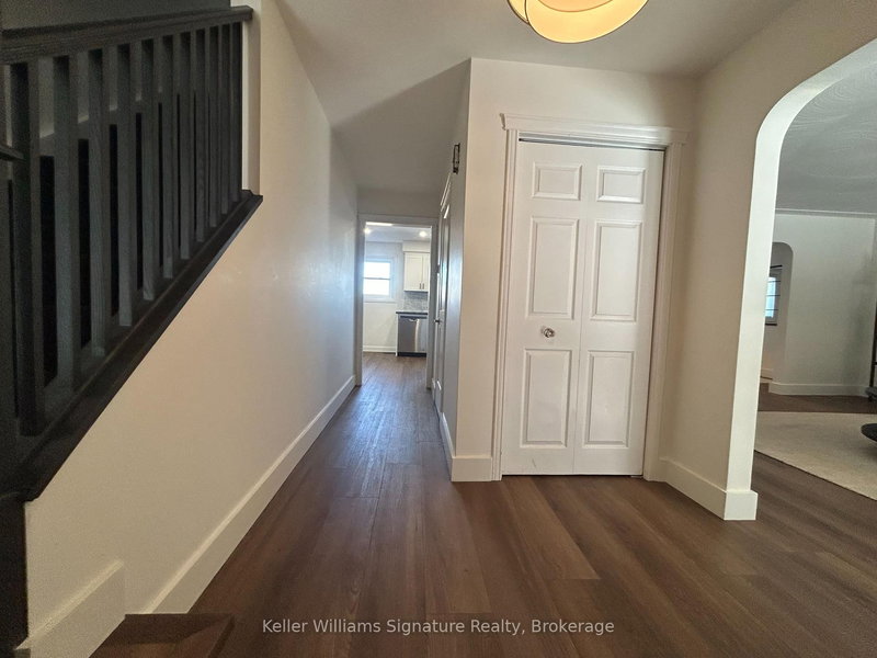 15 Hildegard Dr, Hamilton, L8K 5S1 | Image 2