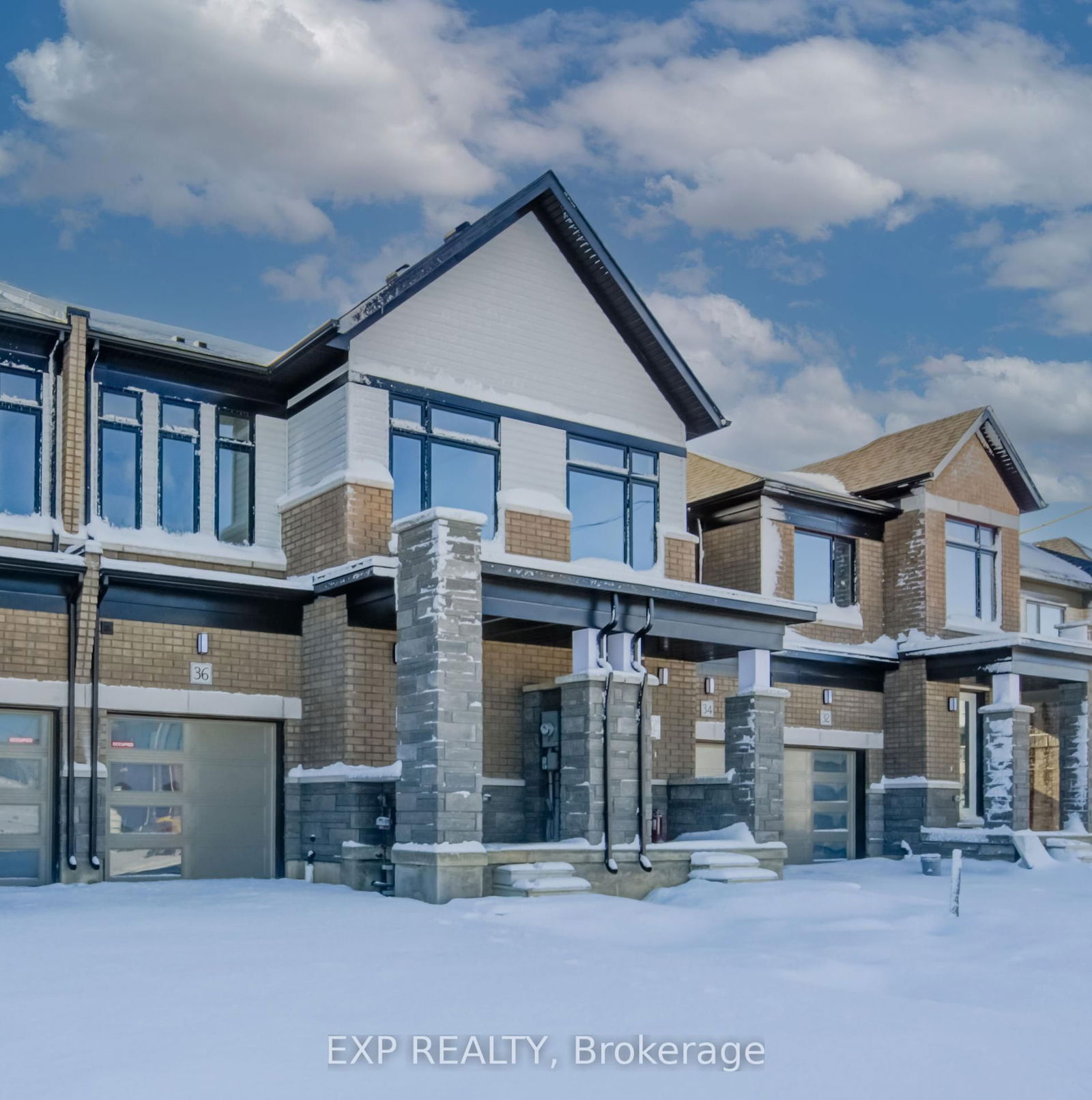 Townhouse leased at 36 Blain Drive, Hamilton, Binbrook, L0R 1C0 - MLS: X12021759