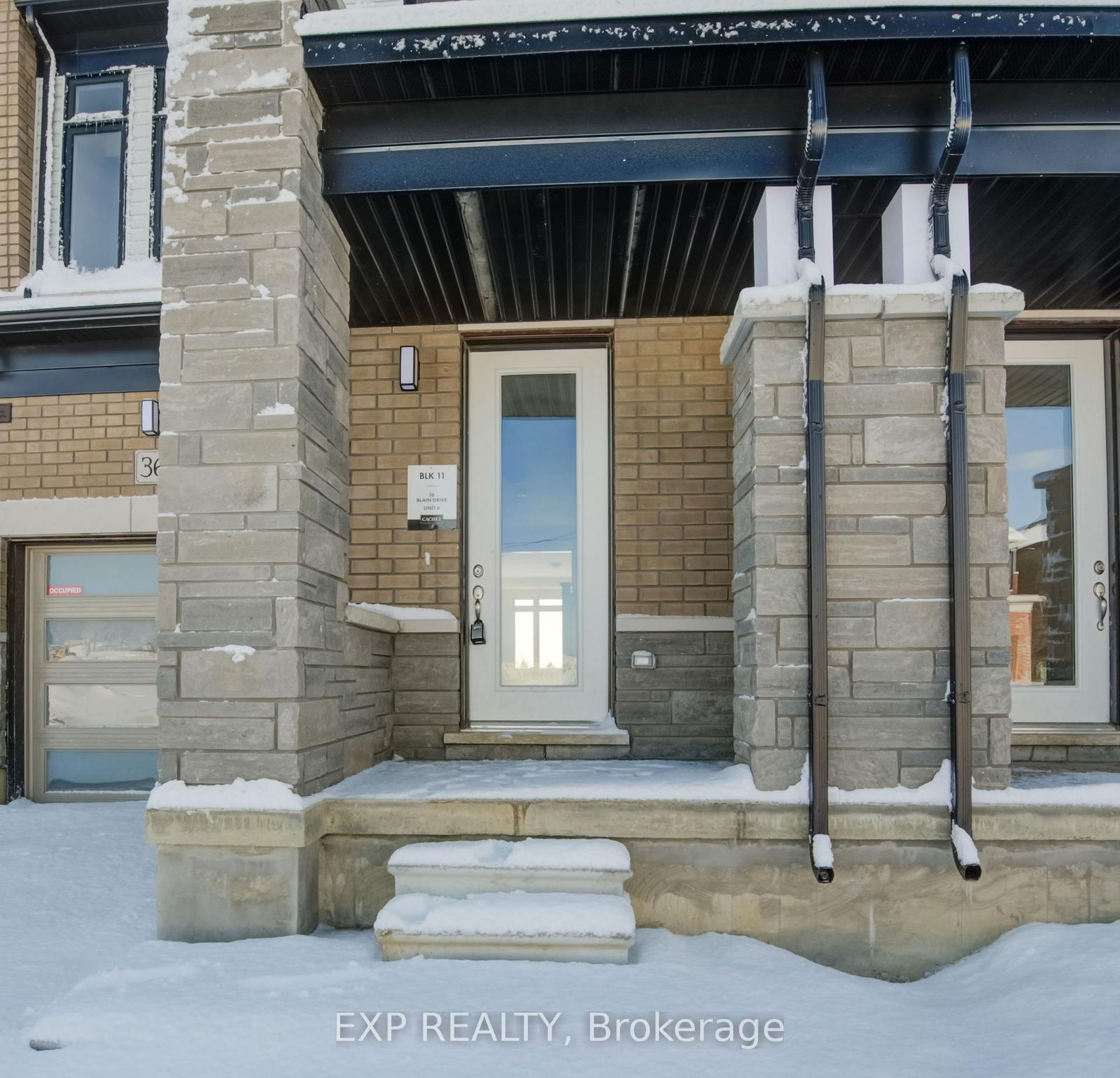 Townhouse leased at 36 Blain Drive, Hamilton, Binbrook, L0R 1C0 - MLS: X12021759