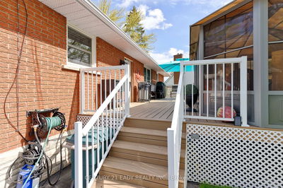 201 Wade Ave, Renfrew - Renfrew image-0-4