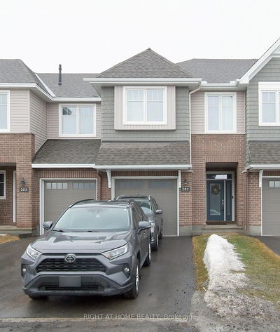 Townhouse for lease at 205 Finsbury Avenue, Ottawa, Stittsville (South), K2S 2P8 - MLS: X12021981