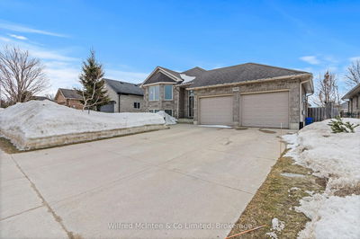 788 Woodland Dr, Saugeen Shores - Saugeen Shores image-0-2