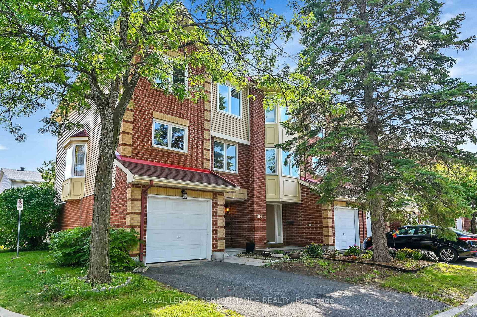 Townhouse for sale at 17-1838 Summerfields Crescent, Ottawa, Chapel Hill, K1C 7B7 - MLS: X12022007