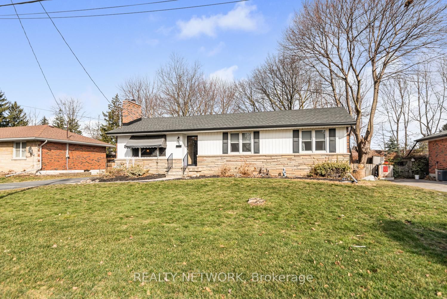 Detached House for sale at 73 Miller Drive, Hamilton, Ancaster, L9G 2H9 - MLS: X12022239