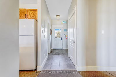 Unit 117 — 125 Fairway Crt, Blue Mountains - Blue Mountains image-0-4