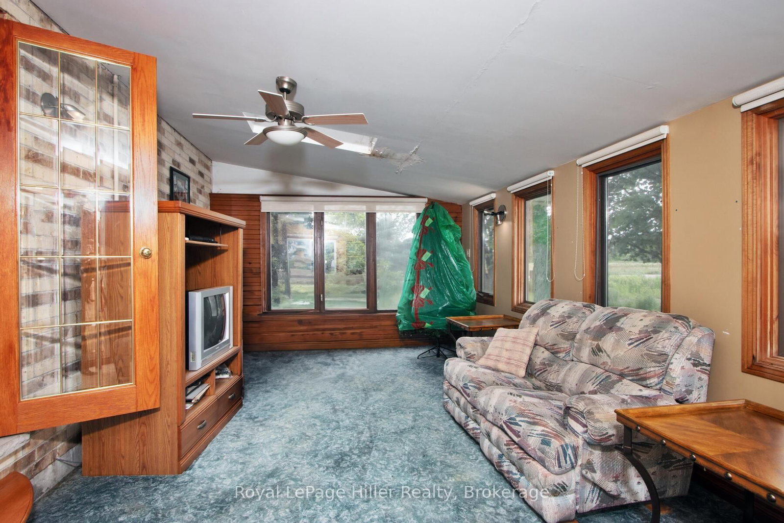 Listing Image 16