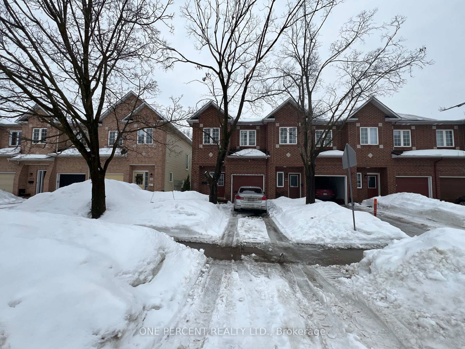 Townhouse for sale at 194 Glynn Avenue, Ottawa, Overbrook/Castle Heights, K1K 4Y3 - MLS: X12022343