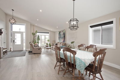 234 Matheson Dr, West Perth - Mitchell image-0-4