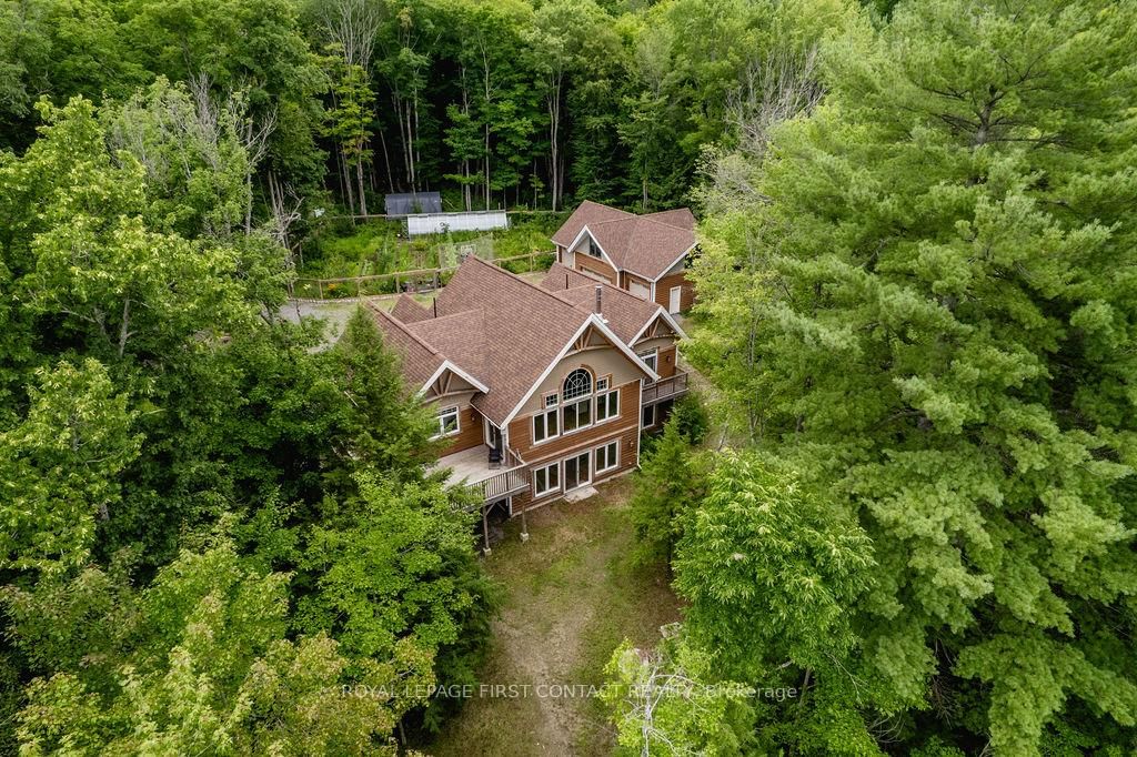 Detached House for sale at 3-1058 Whites Road, Muskoka Lakes, Medora, P0B 1J0 - MLS: X12022797