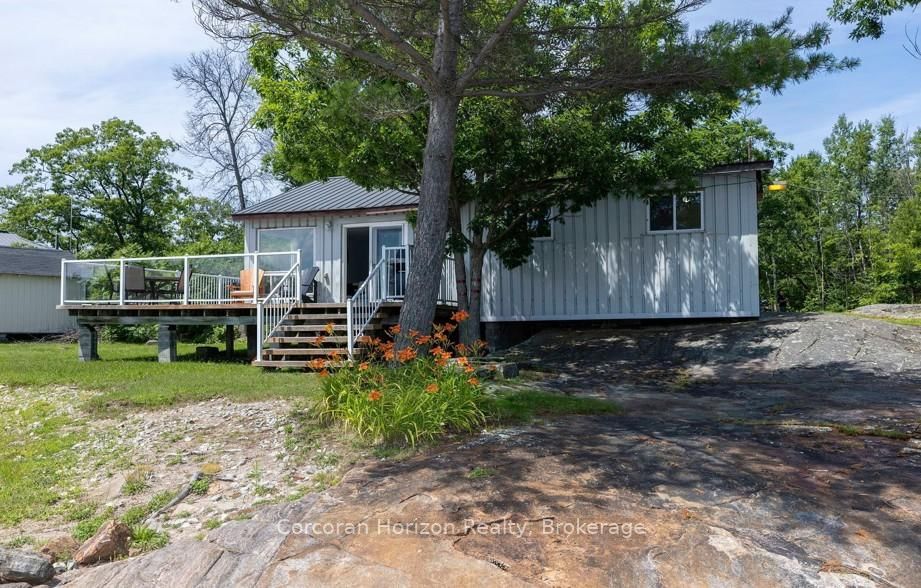 Detached House for sale at 64 Wolverine Beach Road, Georgian Bay, Baxter, L0K 1S0 - MLS: X12022882