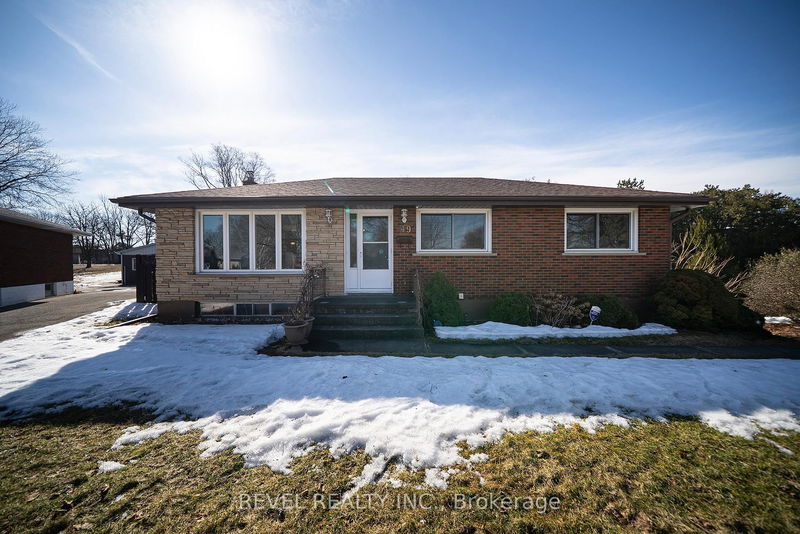 home for sale on 49 Wiltshire Drive