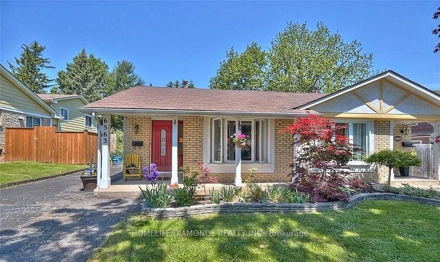 Semi-Detached House for sale at 6563 LEAWOOD Court, Niagara Falls, Arad/Fallsview, L2G 7C3 - MLS: X12023095