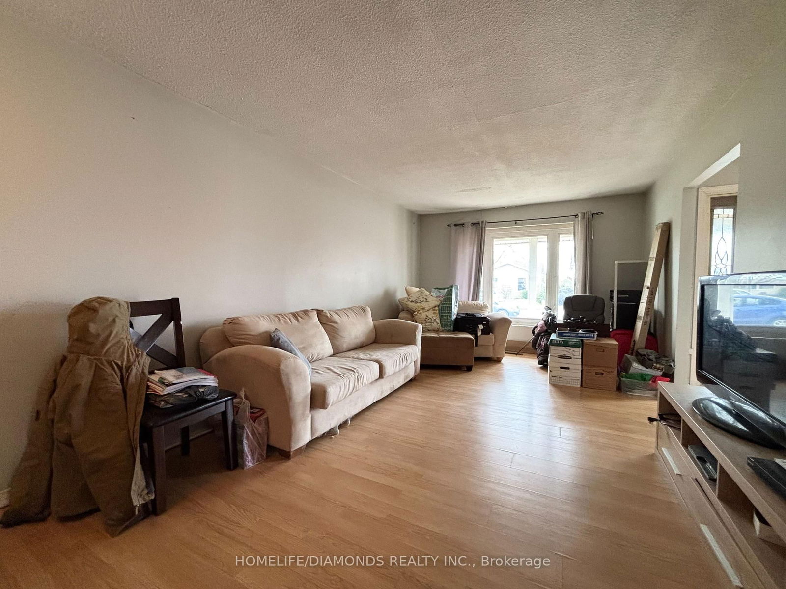 Semi-Detached House sold at 6563 LEAWOOD Court, Niagara Falls, Arad/Fallsview, L2G 7C3 - MLS: X12023095