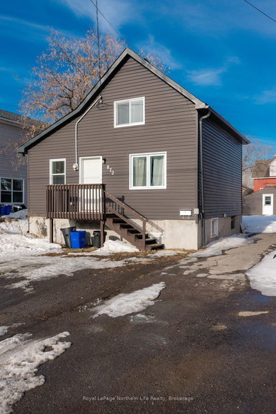 872 Worthington St, North Bay - Central