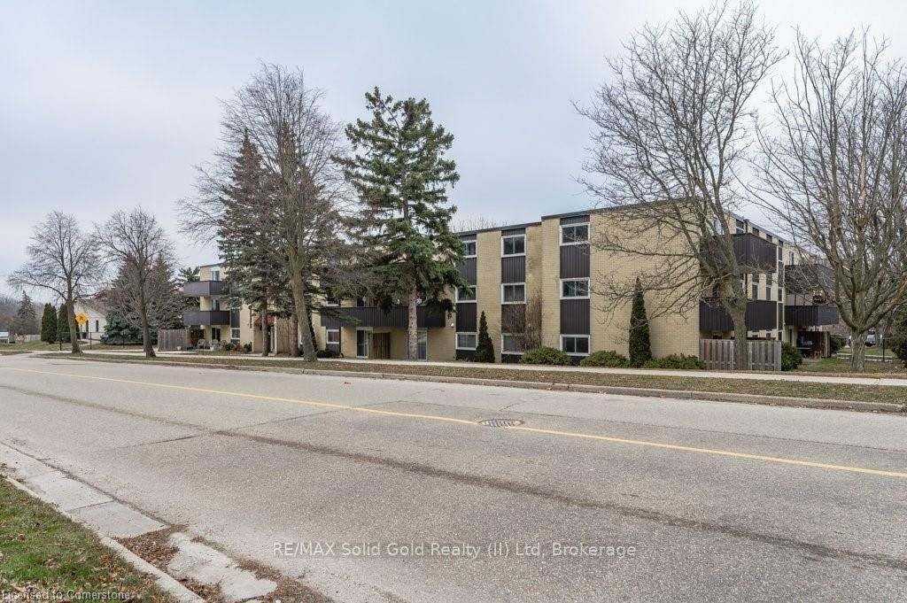 Condo for sale at 308-75 Hazelglen Drive, Kitchener, N2M 2E2 - MLS: X12023406