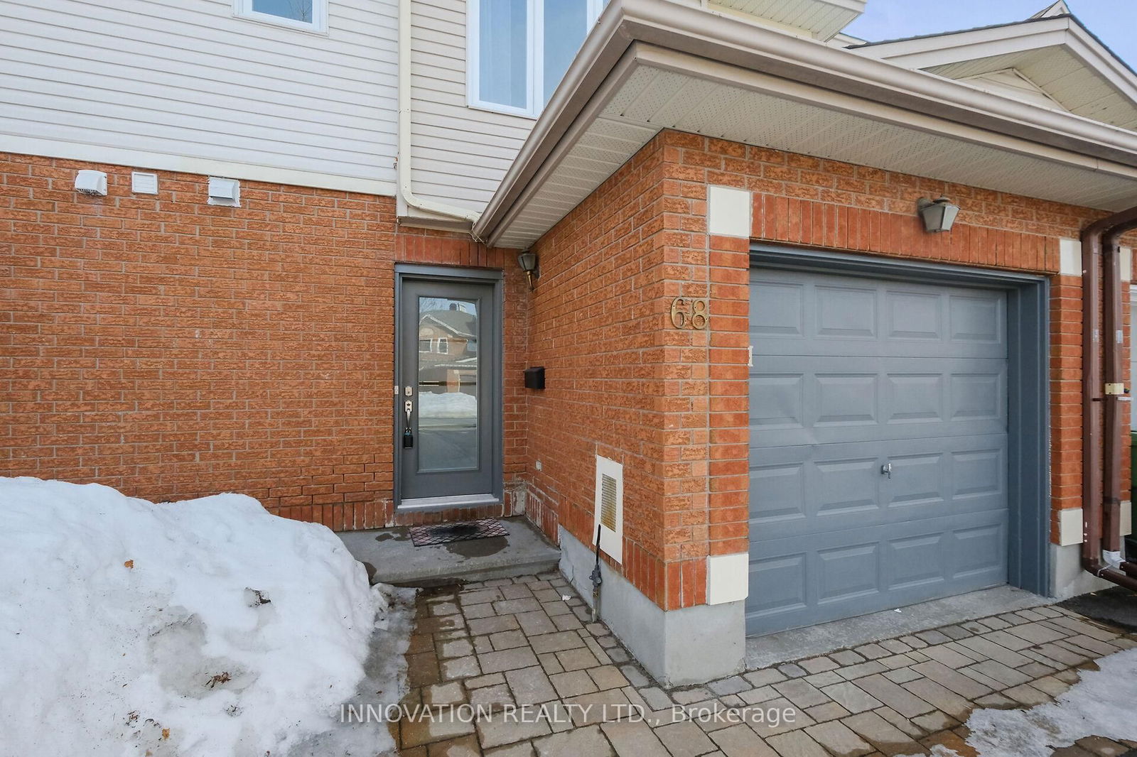 Townhouse sold at 68 Banchory Crescent, Ottawa, Kanata - Morgan's Grant/South March, K2K 2V2 - MLS: X12023558
