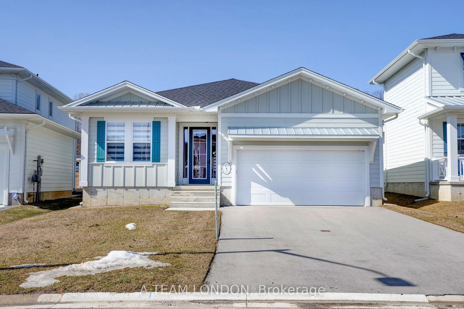 Detached House for sale at 421 BREAKWATER Boulevard, Central Elgin, Port Stanley, N5L 1C5 - MLS: X12023818