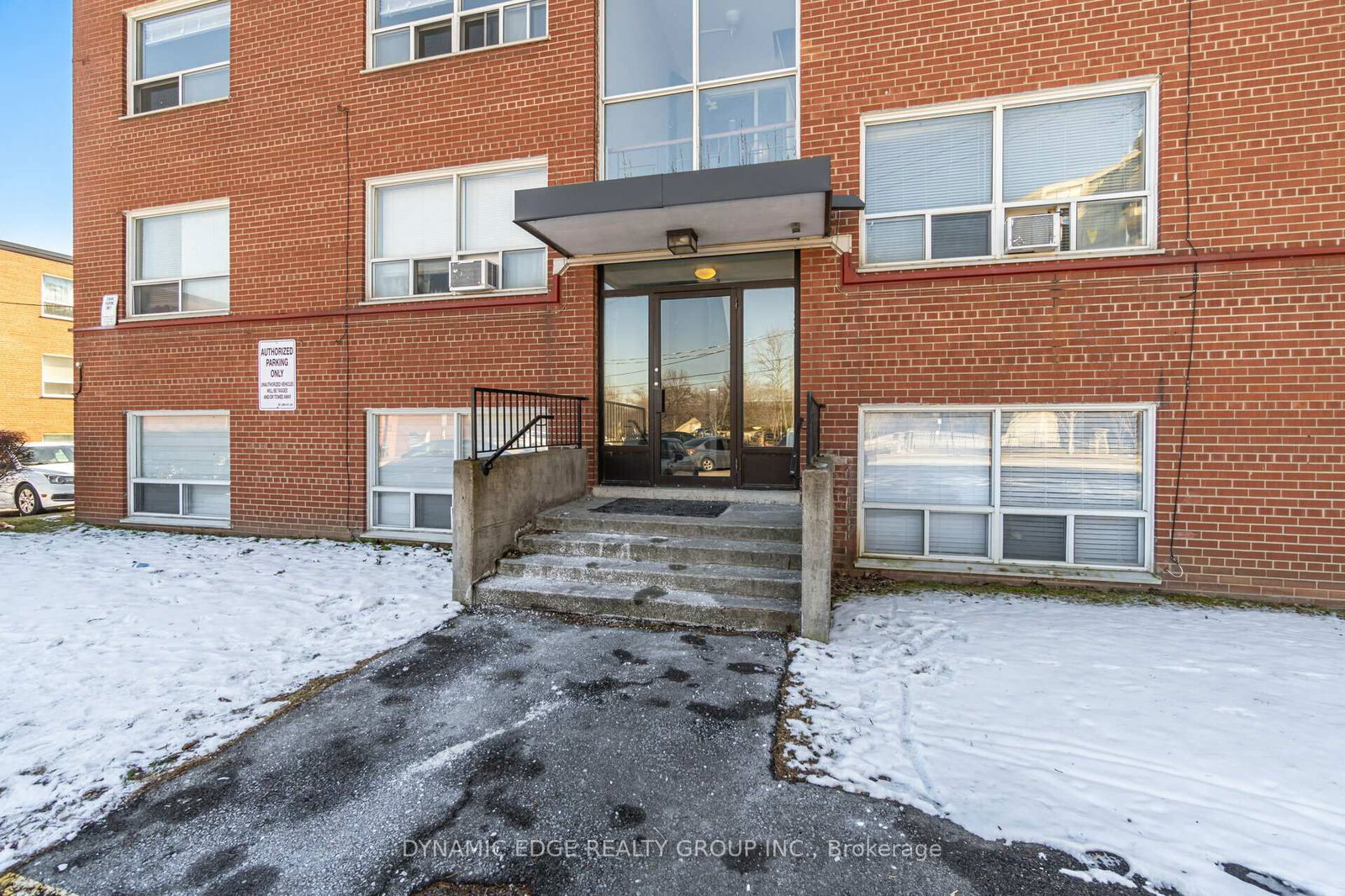 Condo for sale at 103-57 Mericourt Road, Hamilton, Ainslie Wood, L8S 2N5 - MLS: X12023928