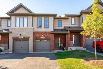 Townhouse sold at 15-27 Rachel Drive, Hamilton, Ontario, L8E 0K6 - Winona Park - MLS: X12023960