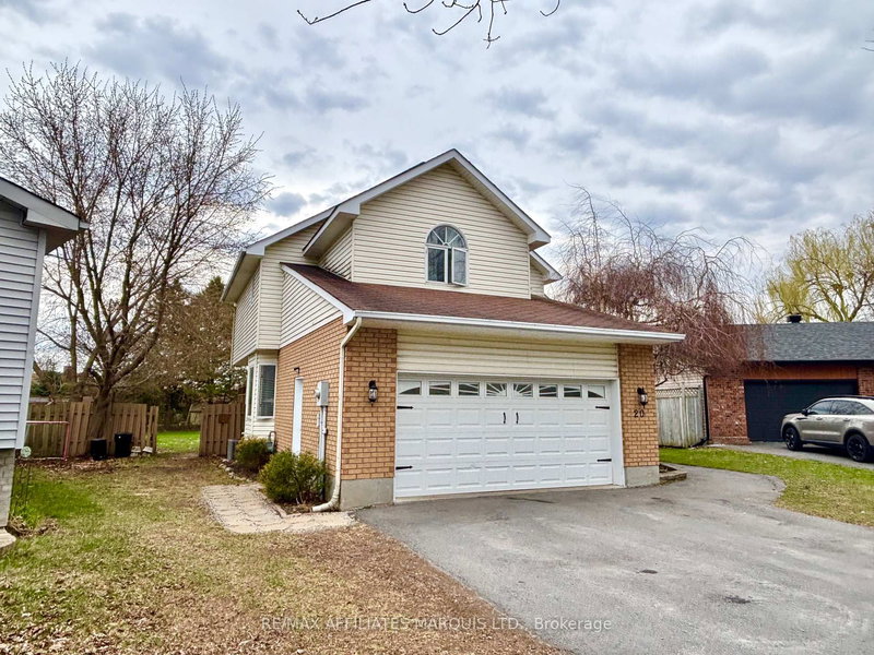 20 Forestdale Cres, Cornwall, K6K 1V7 | Image 3