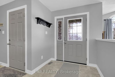 411 Van Dusen St, Almonte - Almonte image-0-2