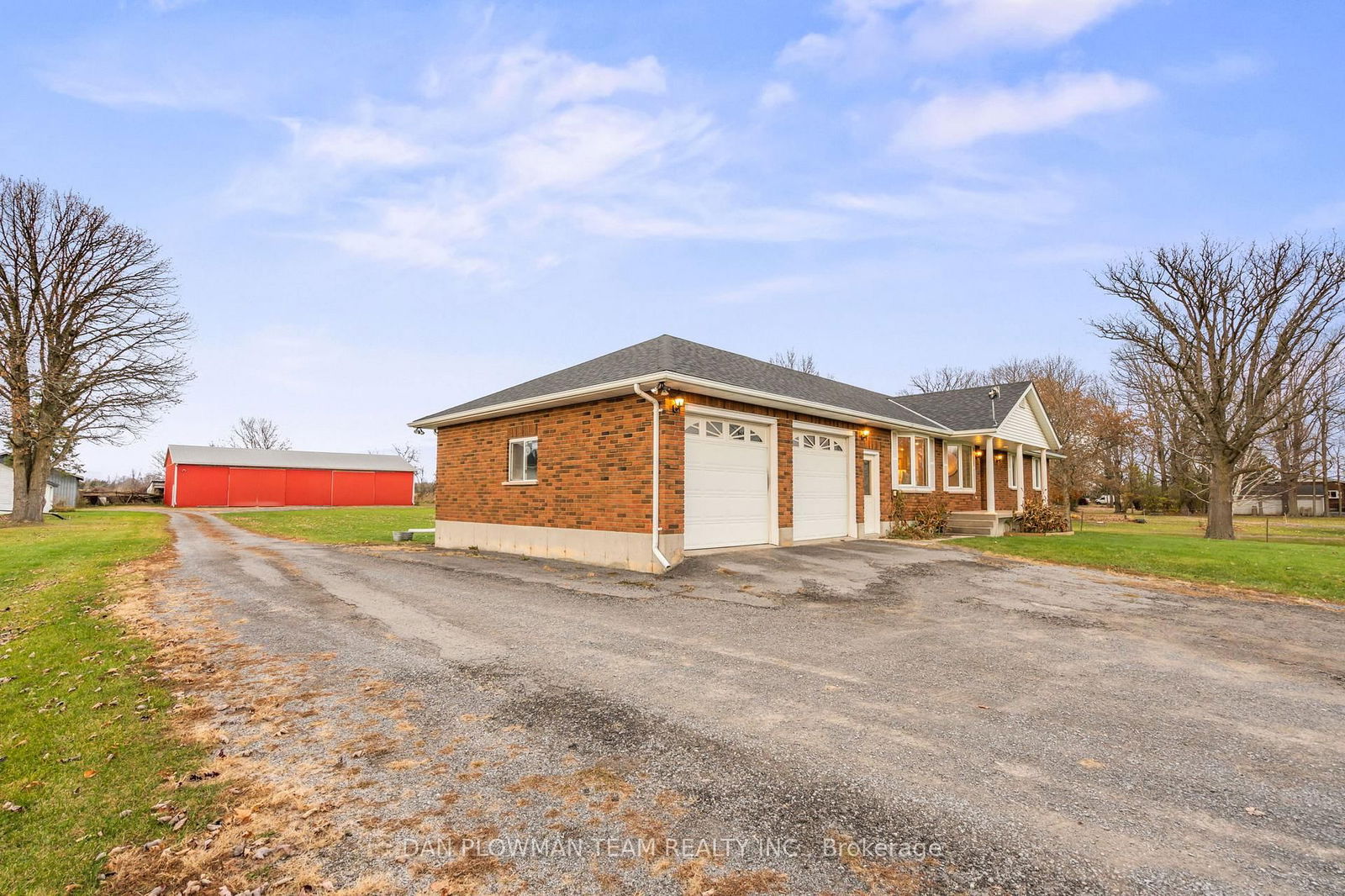 Detached House for sale at 337 Airport Pkwy, Belleville, Belleville Ward, K8N 4Z6 - MLS: X12024276