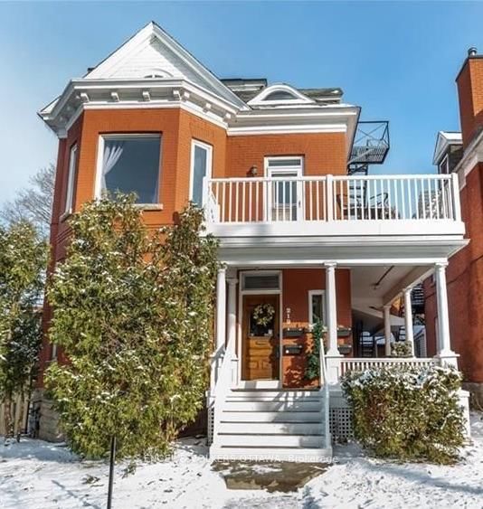 Building at 219 Cobourg Street, Ottawa, Sandy Hill