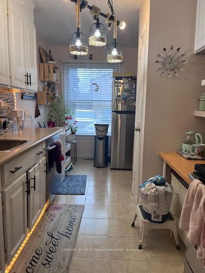 646 Wonderland Rd, London - South N image-0-4