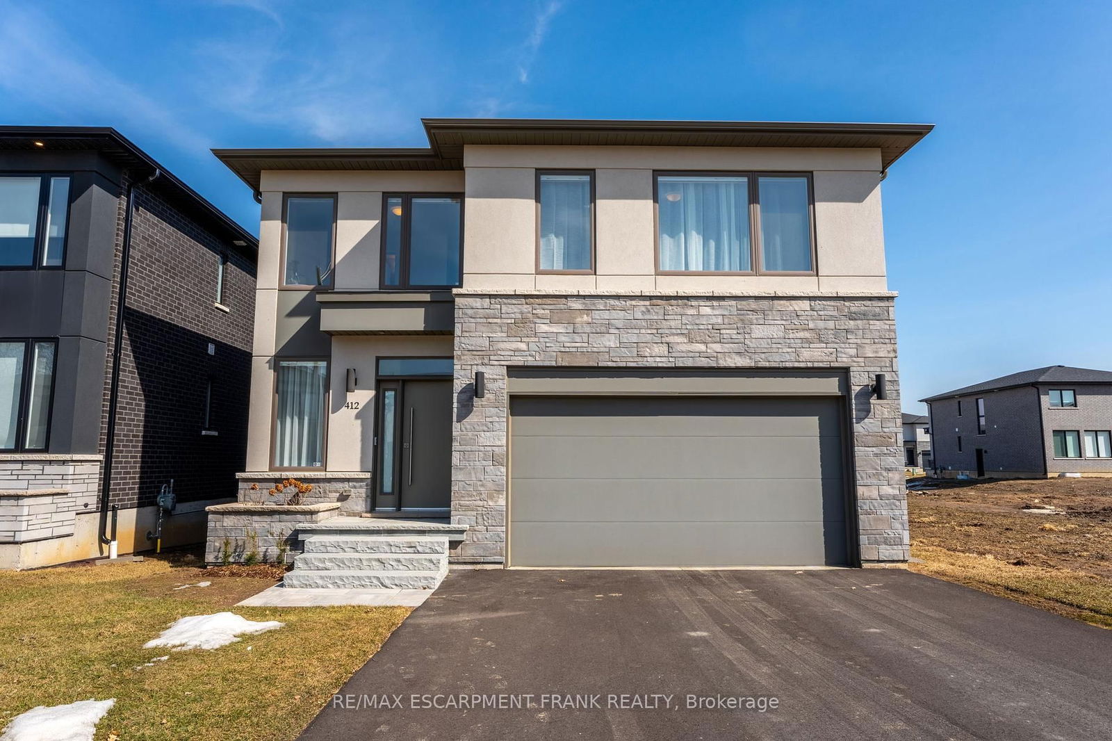 Detached House for sale at 412 KLEIN Circle, Hamilton, Meadowlands, L9K 0K3 - MLS: X12024612