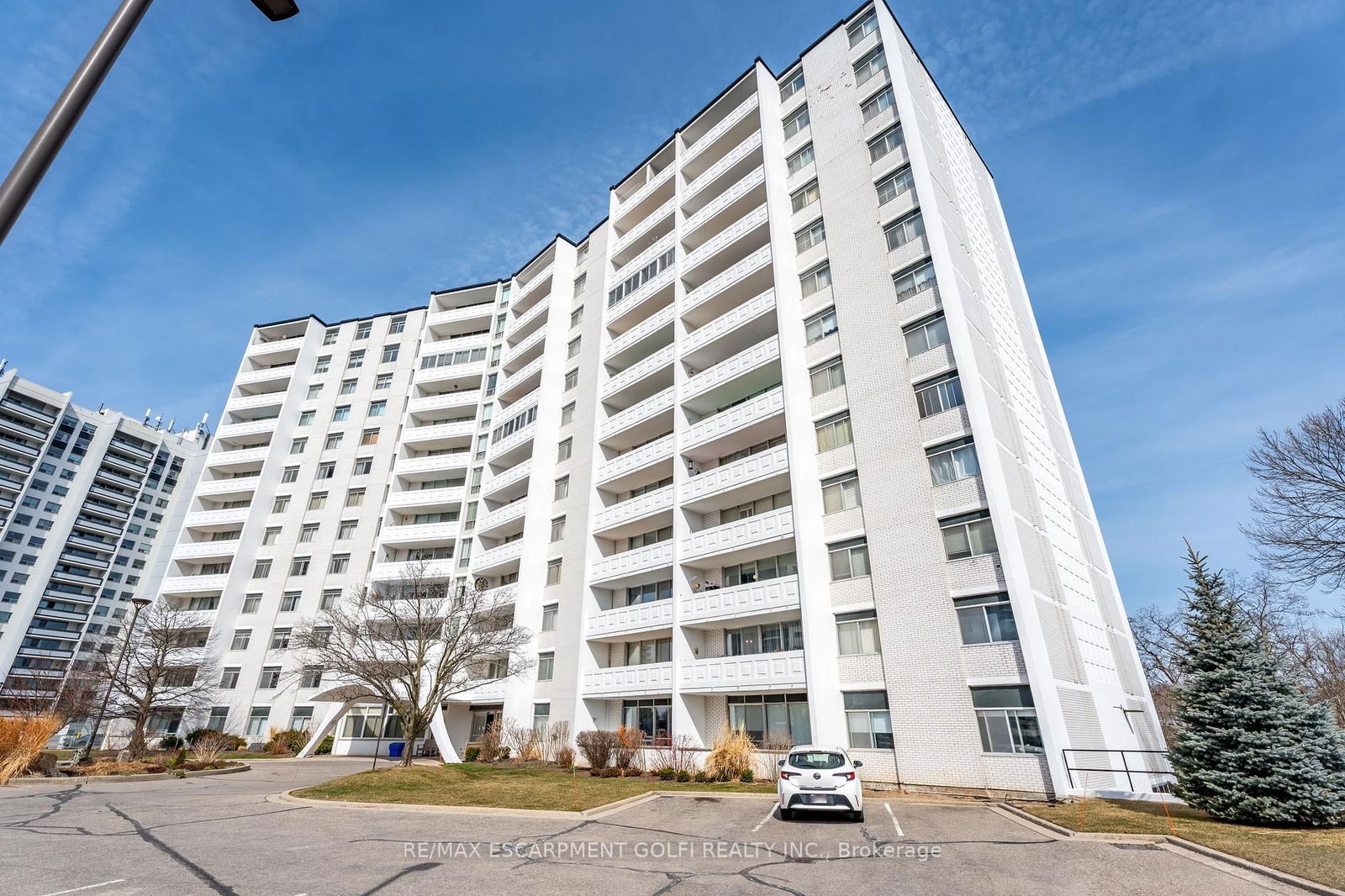 Condo for sale at 1009-15 Towering Heights Boulevard, St. Catharines, Glendale/Glenridge, L2T 3G7 - MLS: X12024774