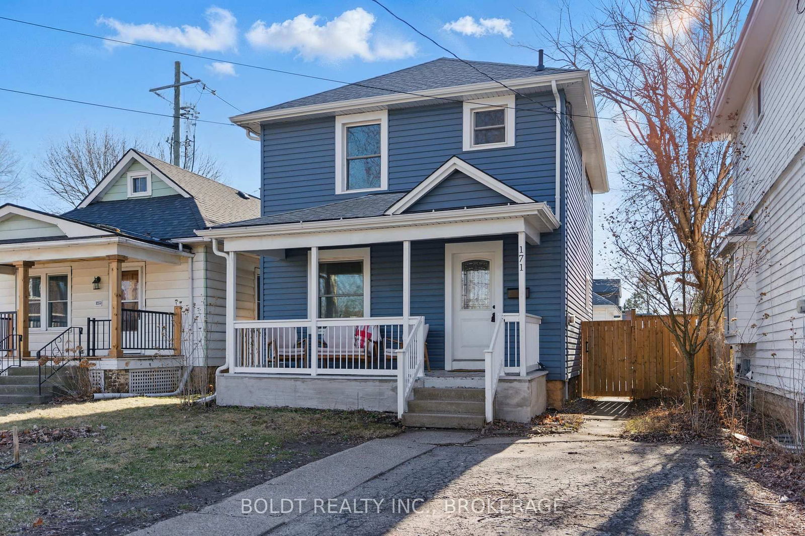 Detached House for sale at 171 Lake Street, St. Catharines, Downtown, L2R 5Y8 - MLS: X12024940