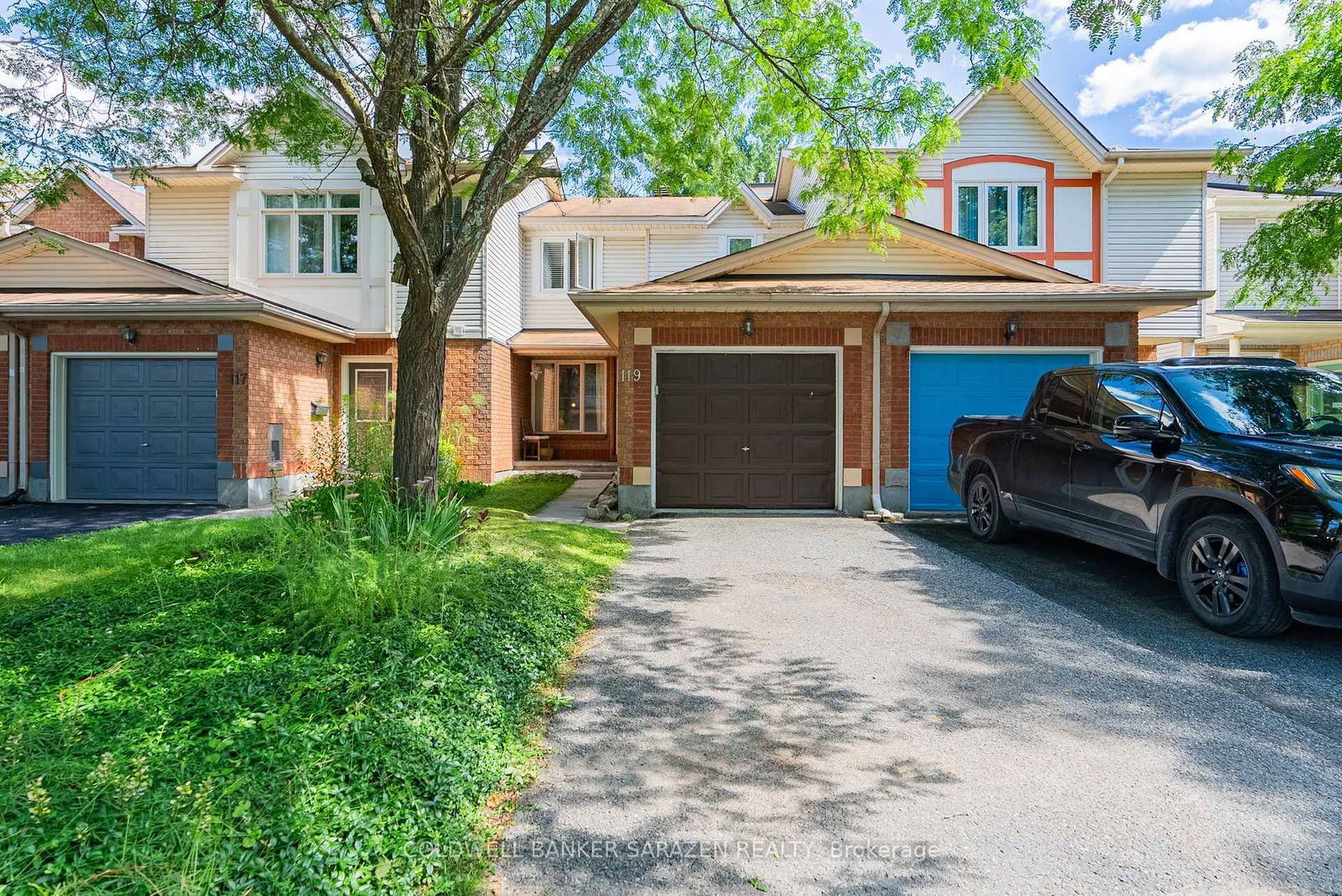 Townhouse sold at 119 BANCHORY Crescent, Ottawa, Kanata - Morgan's Grant/South March, K2K 2V5 - MLS: X12025819