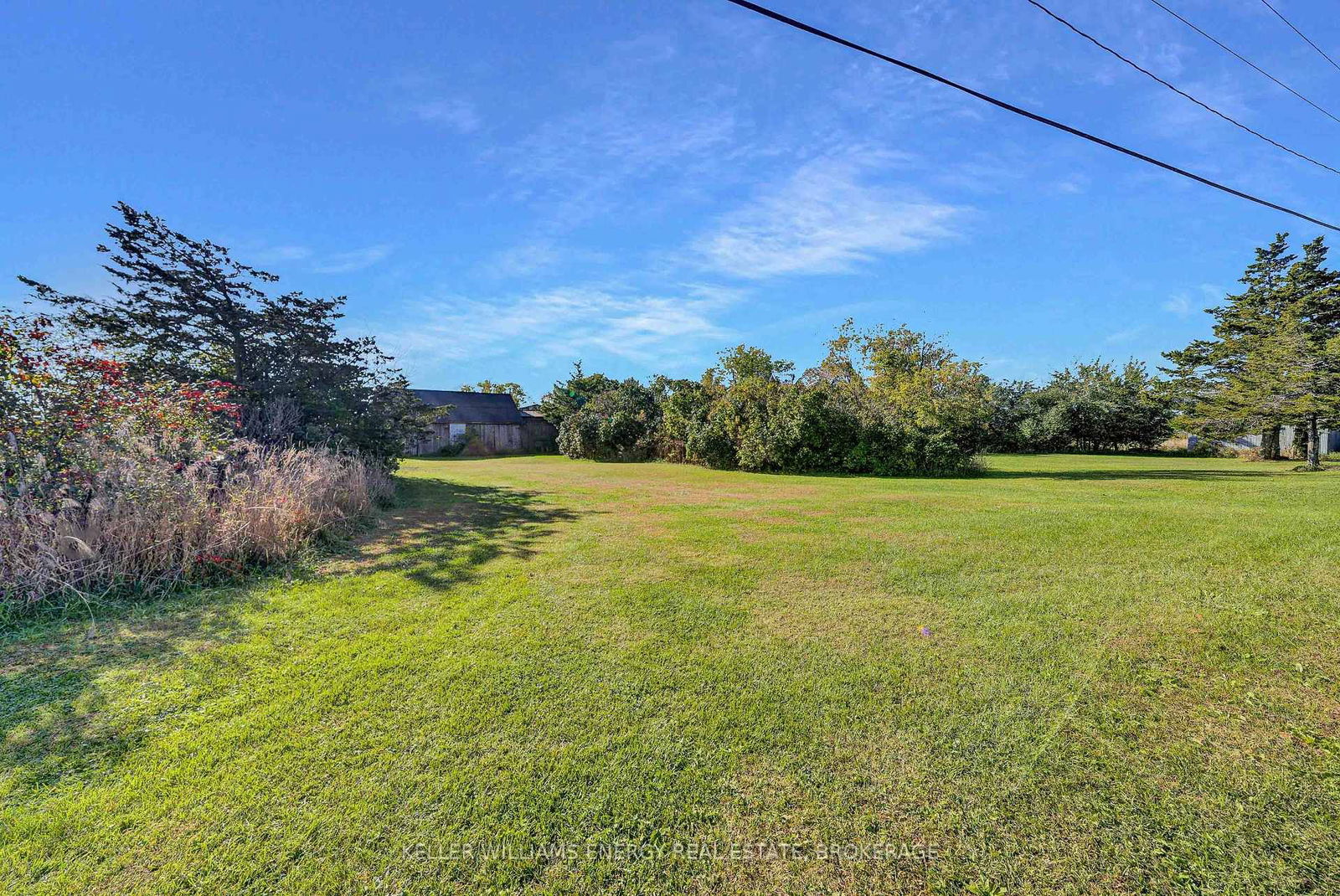 Building at 1366 Fish Lake Road, Prince Edward County, Sophiasburg Ward