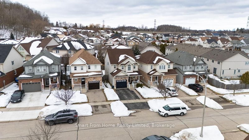 home for sale on 134 Foxglove Crescent