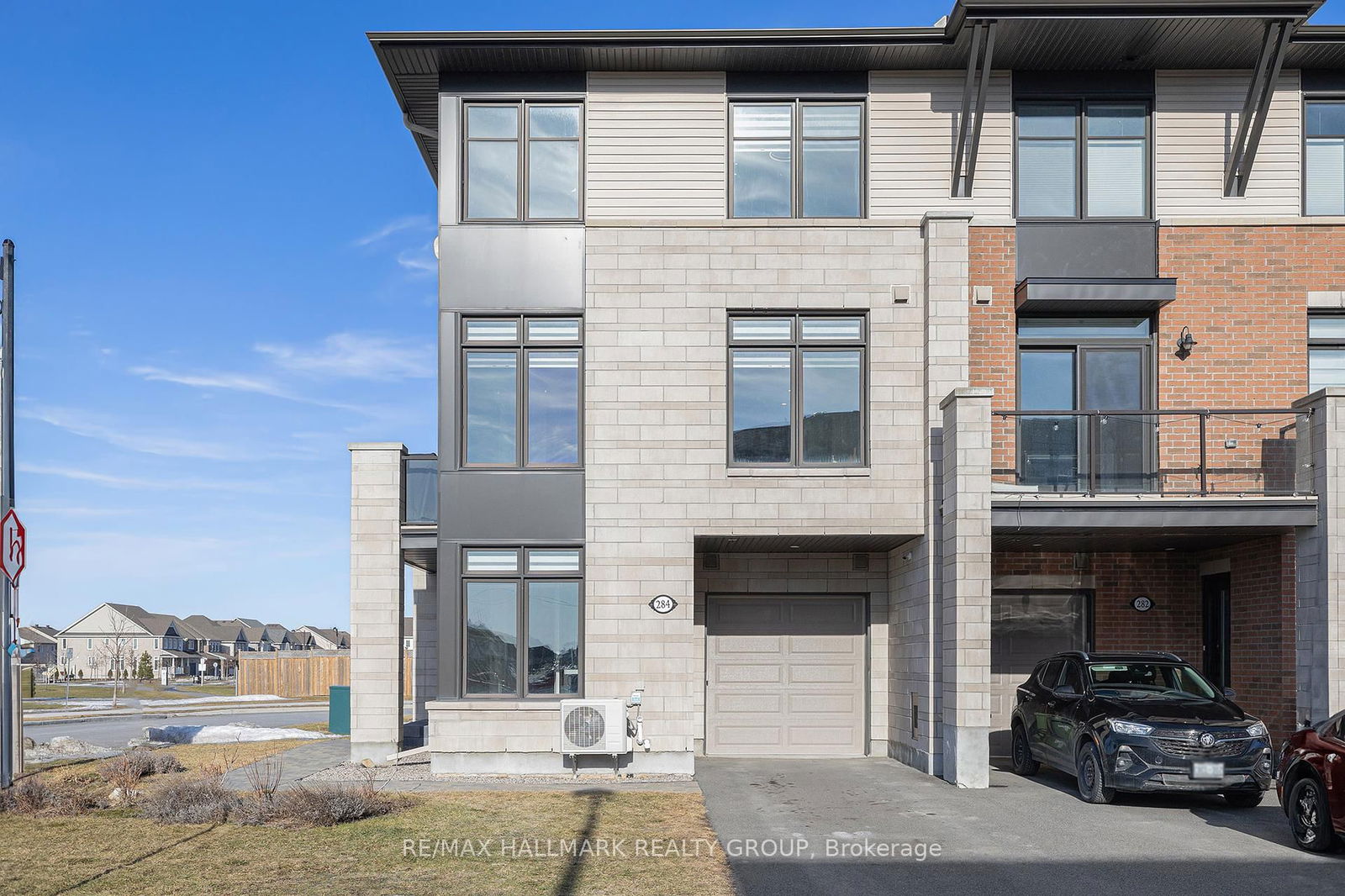 Townhouse for sale at 284 Pastel Way, Ottawa, Barrhaven - Half Moon Bay, K2J 6C1 - MLS: X12026127