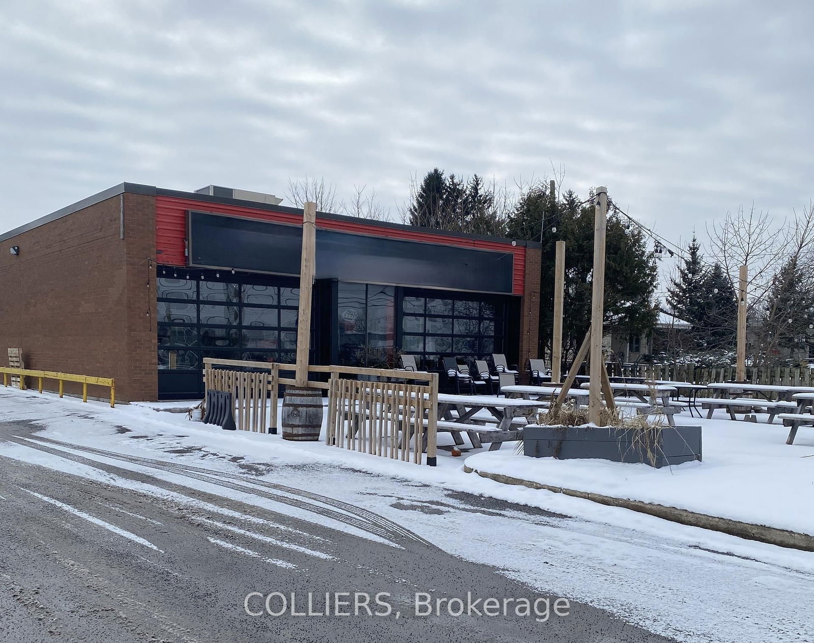 Building at 2172 Robertson Road, Ottawa, Westcliffe Estates