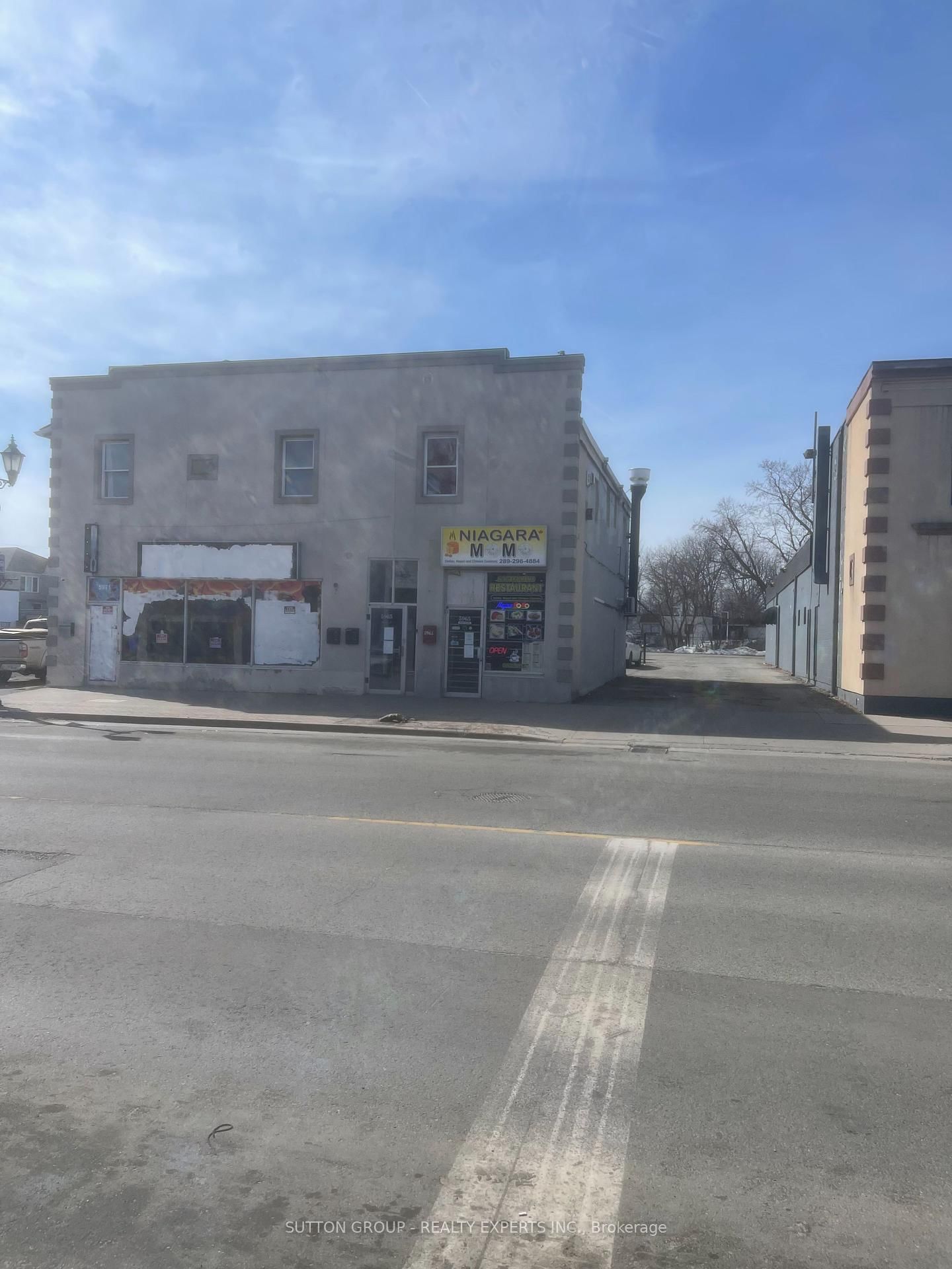 Building at 5965 - 5971 Main Street, Niagara Falls, Dorchester