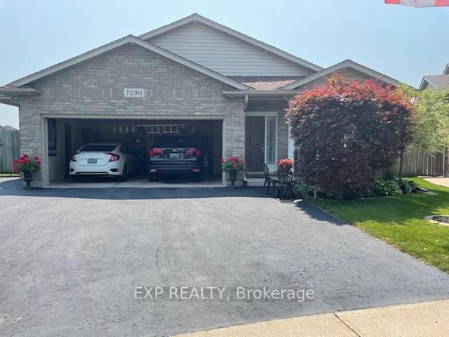 Detached House for sale at 7090 Julie Drive, Niagara Falls, Forestview, L2H 3L4 - MLS: X12026699