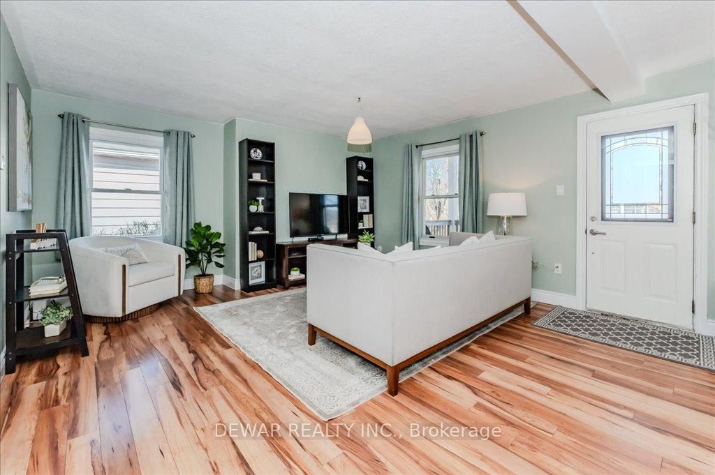 Listing Image 7