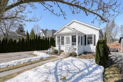 451 Ingersoll Ave, Woodstock - North image-0-3