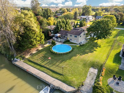 9952 Prince Philip St, Lambton Shores - Port Franks